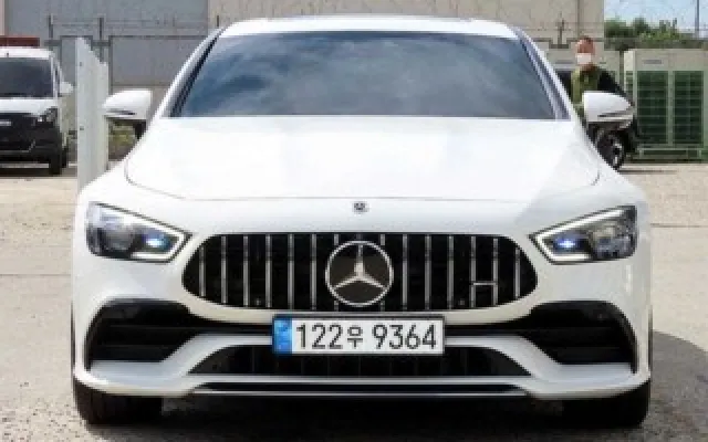 수원개인중고차직거래사이트 AMG GT 4도어 43 4MATIC+ 매물 사진 1 - 2023/03 96,644km