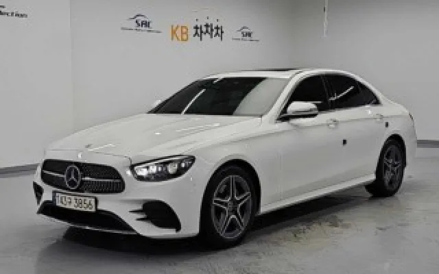 수원개인중고차직거래사이트 E-클래스 W213 E250 AMG Line 매물 사진 15 - 2023/10 24,136km